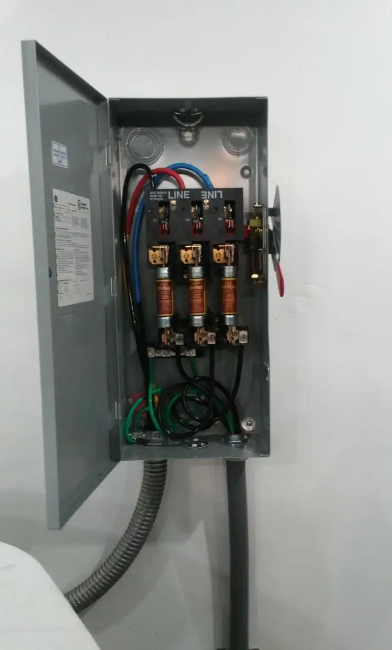 Three-phase disconnect switch installed for Smoke Detector Installation in Ellicott City